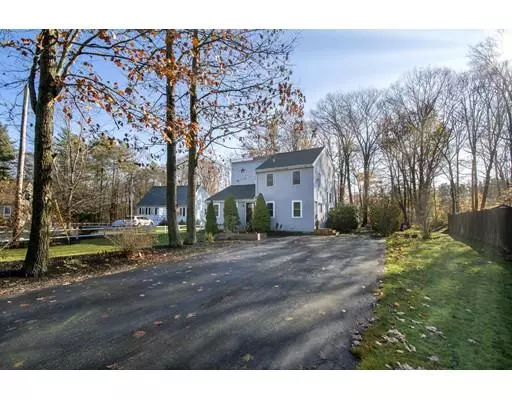 Rockland, MA 02370,32 Eleanor Ln