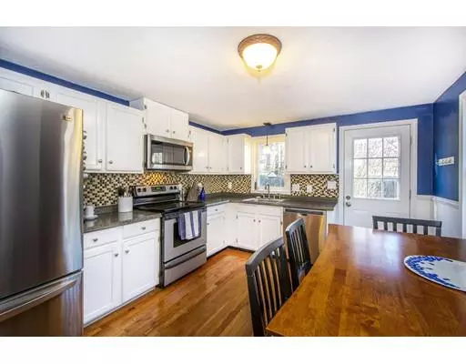 Rockland, MA 02370,32 Eleanor Ln