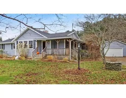 582 Main St, Acushnet, MA 02743