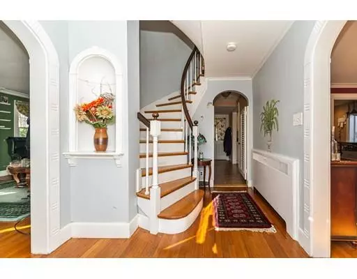 Milton, MA 02186,170 Edge Hill Rd