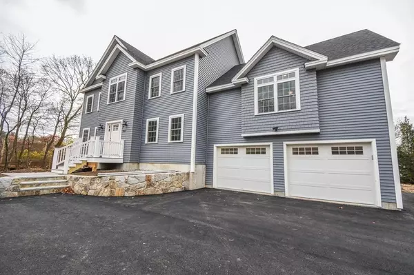 1065 Summer St, Lynnfield, MA 01940