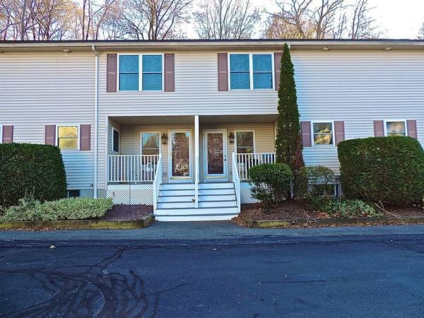 Greenfield, MA 01301,30 Cedar Glen #30