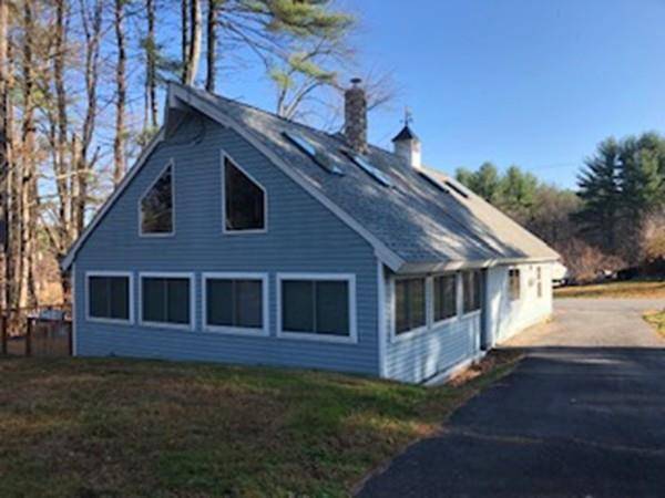 8 Strong Rd, Southampton, MA 01073