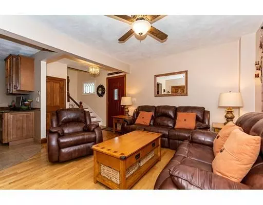 Saugus, MA 01906,55 Bristow St