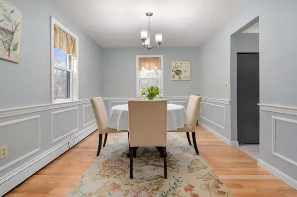 Sturbridge, MA 01518,4 Lakeshore Dr