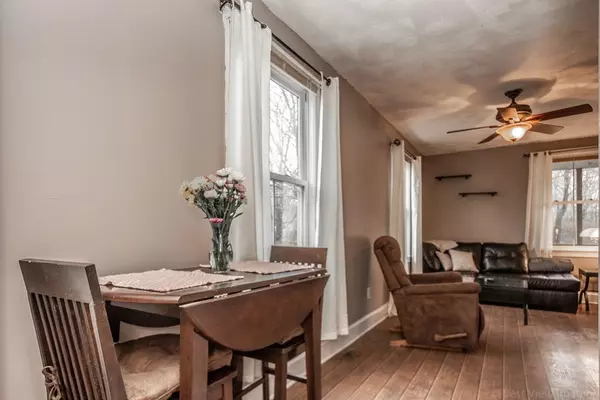 Sharon, MA 02067,5 Garden Ct #5