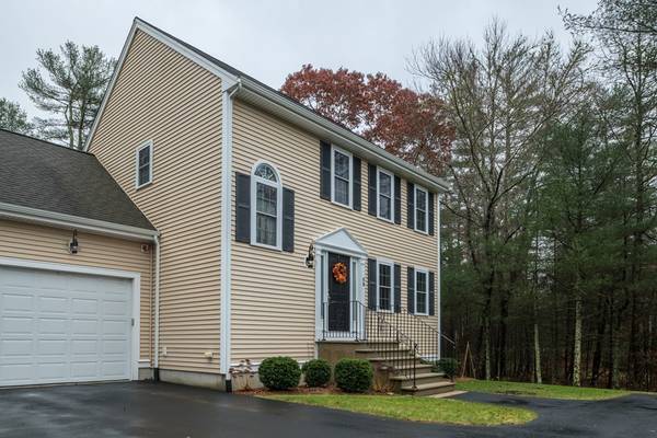 Carver, MA 02330,9B S Meadow Rd #B