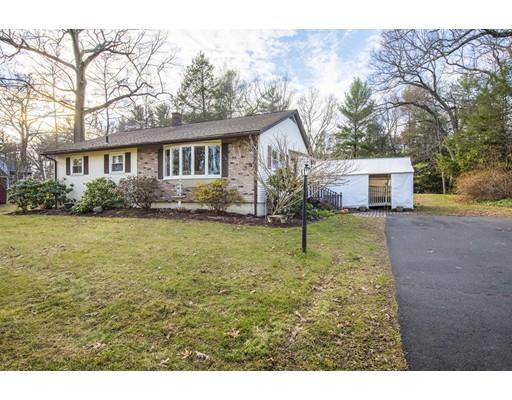 23 North St, Granby, MA 01033