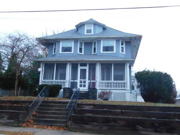 67 Highland St, Woonsocket, RI 02895