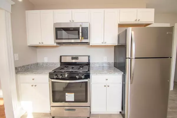 Agawam, MA 01001,57 Harding St