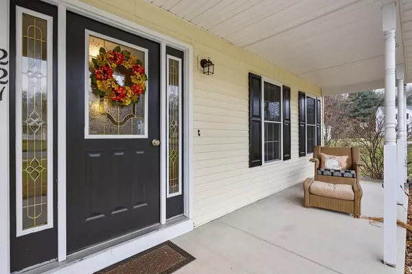 Agawam, MA 01001,221 Lancaster Dr