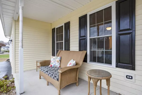 Agawam, MA 01001,221 Lancaster Dr