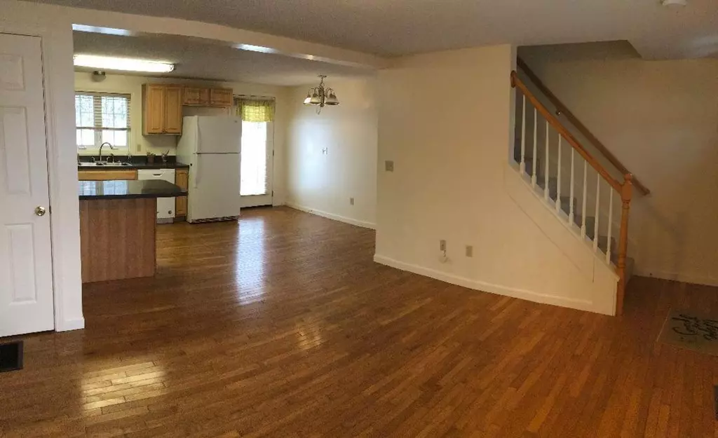 Palmer, MA 01080,81 Belanger St #81