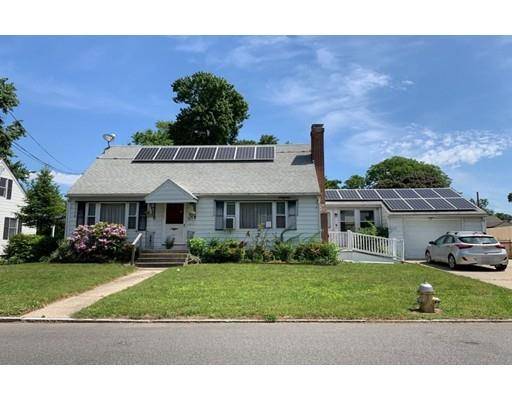 23 Russell St, Springfield, MA 01104