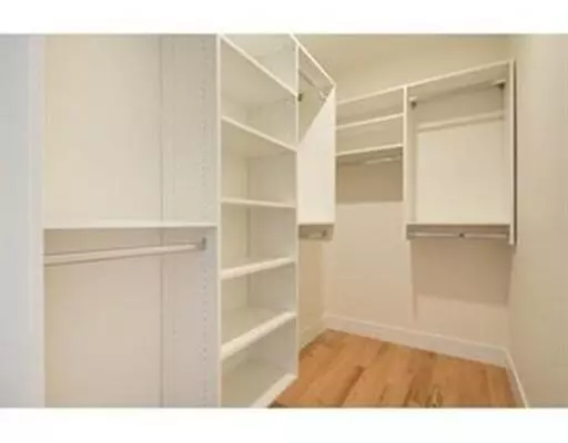Boston, MA 02127,339 W Broadway #4