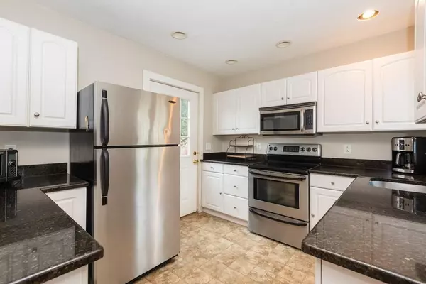 Ipswich, MA 01938,7 Linebrook Rd