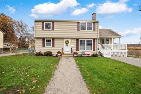 184 Hibiscus Ave, Weymouth, MA 02188