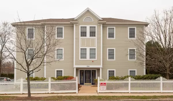 234 Water St. #205, Wakefield, MA 01880