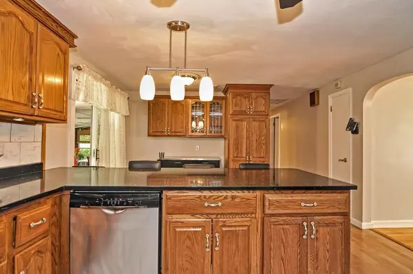 Tiverton, RI 02878,45 Campion Avenue