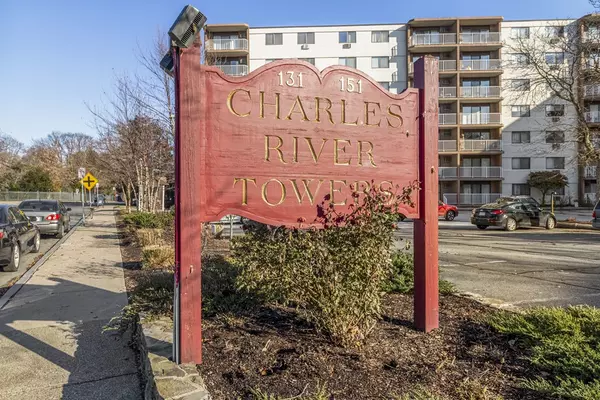 131 Coolidge Ave #225, Watertown, MA 02472