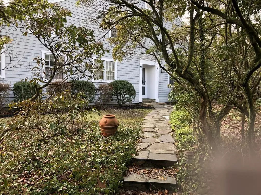 North Attleboro, MA 02760,50 Hunting St