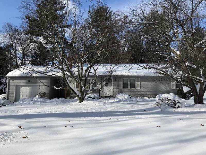 25 Lockwood Ave, Westfield, MA 01085