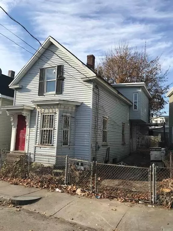 24 Jewett St, Lowell, MA 01850