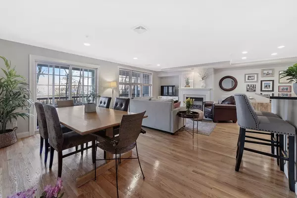 Canton, MA 02021,29 Maple St #C