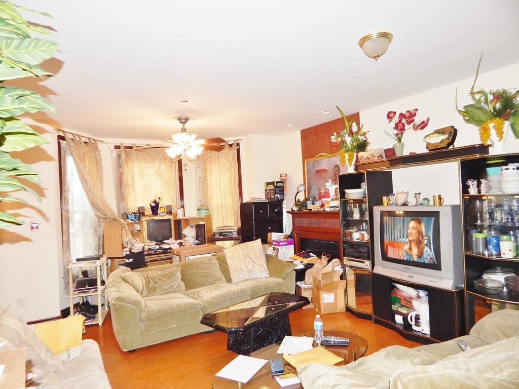 Brockton, MA 02301,419 Main St #1