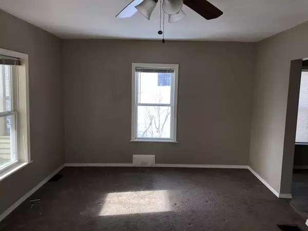 Spencer, MA 01562,100 Chestnut