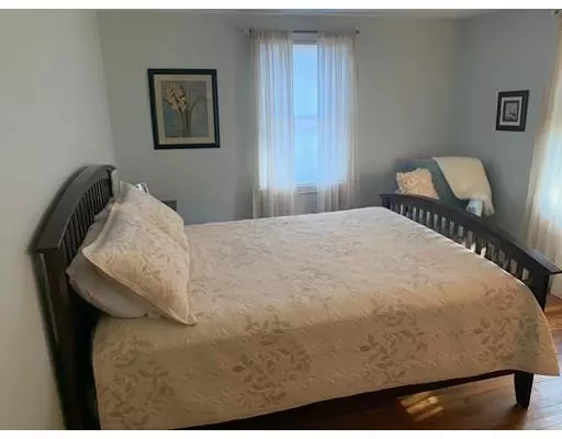Abington, MA 02351,128 Hjelm St