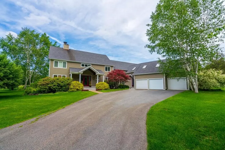 230 Tower Rd, Lincoln, MA 01773