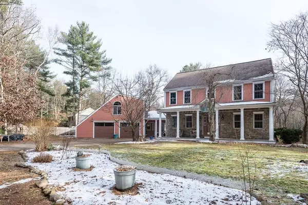 11 Woodview Drive, Lakeville, MA 02347