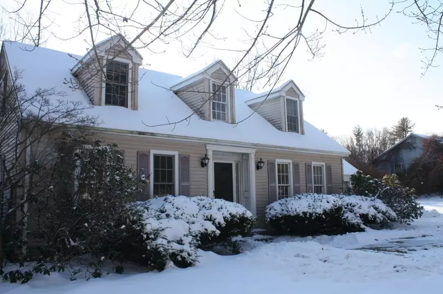 23 Lee Rd, Deerfield, MA 01373