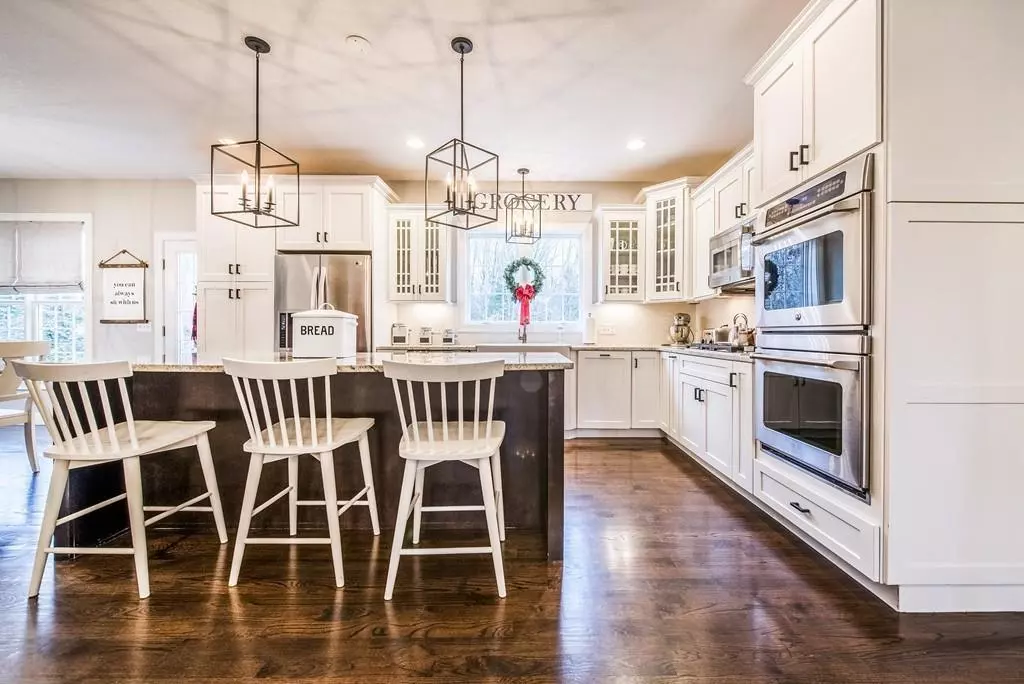 East Longmeadow, MA 01028,16 Ramonas Way