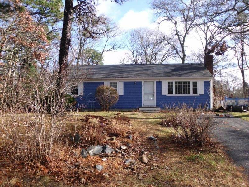 15 Beechwood Drive, Mashpee, MA 02649