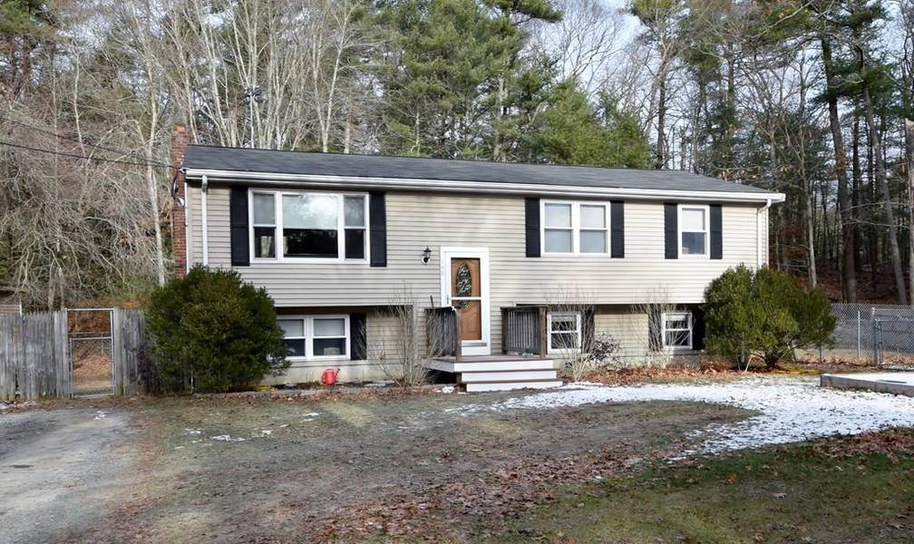 149 Brook St, Plympton, MA 02367