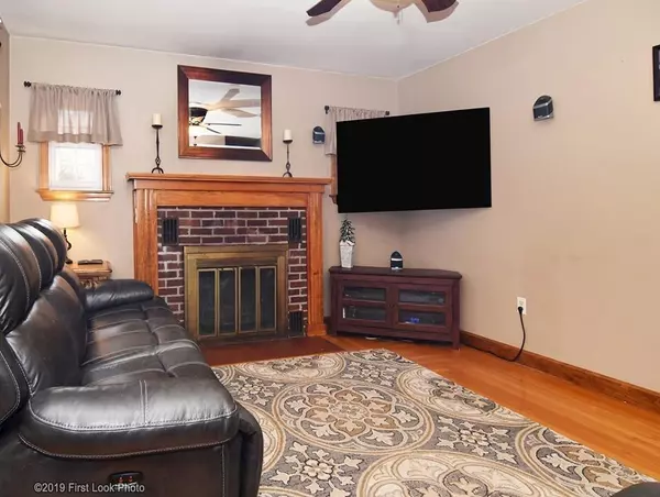 Attleboro, MA 02703,779 Oakhill Ave