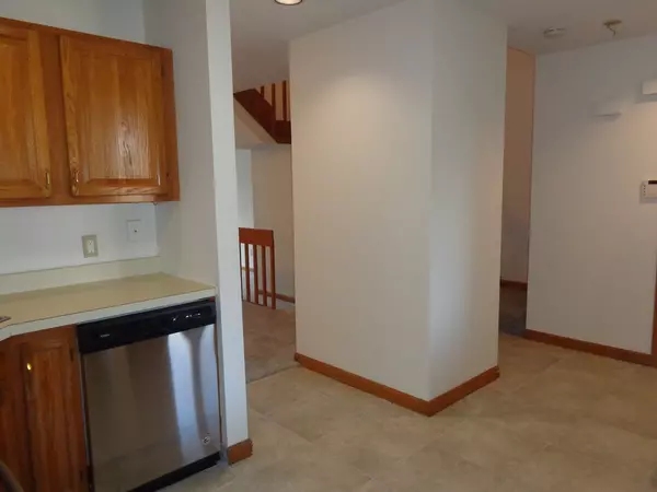 Agawam, MA 01001,207 Brookfield #207