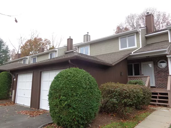 207 Brookfield #207, Agawam, MA 01001