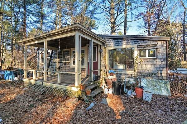 4 Beech Way, Carver, MA 02330