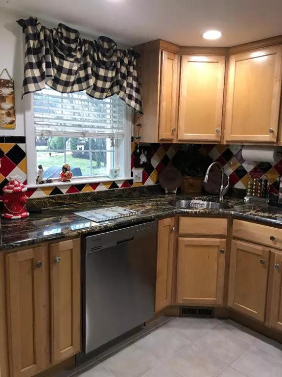 Abington, MA 02351,309 Tamarack Lane #309