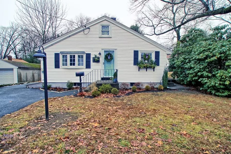 270 Sprague St, Dedham, MA 02026