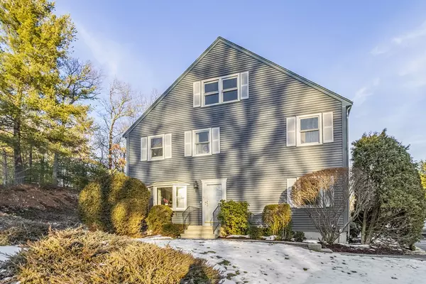 10 Oak Ridge Drive #1, Maynard, MA 01754