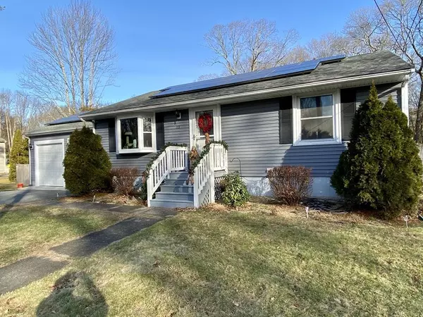 113 Richardson Ave, Attleboro, MA 02703