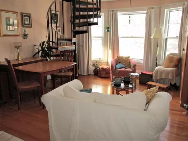 Auburn, MA 01501,76 Bancroft Street #4-A