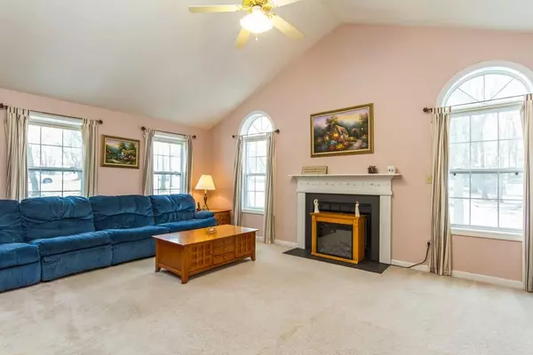 Haverhill, MA 01832,18 Stephan Ave