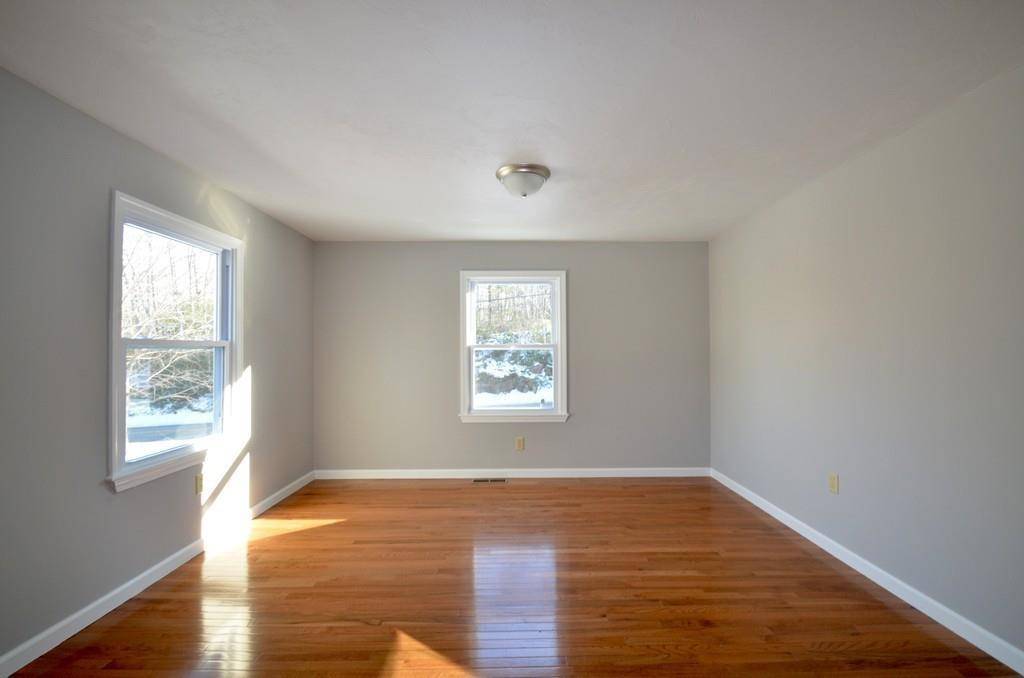 Auburn, MA 01501,316 Rochdale St