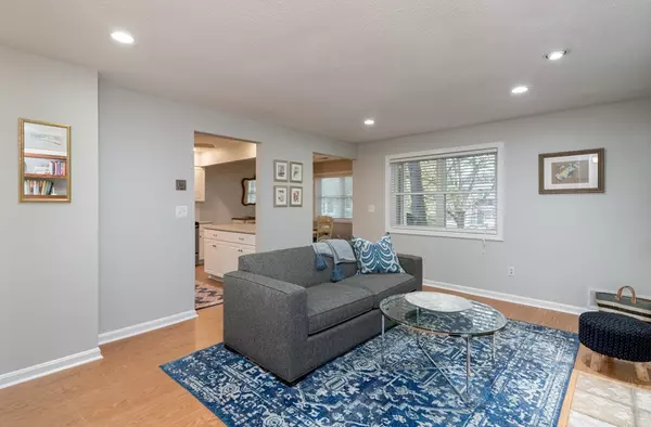 Hingham, MA 02043,1704 Hockley Dr #1704