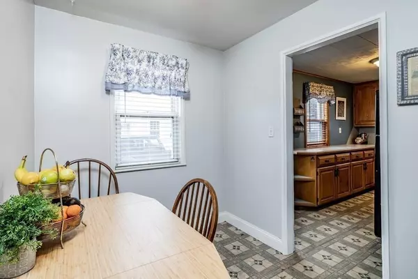 Agawam, MA 01001,42 Alhambra Cir S